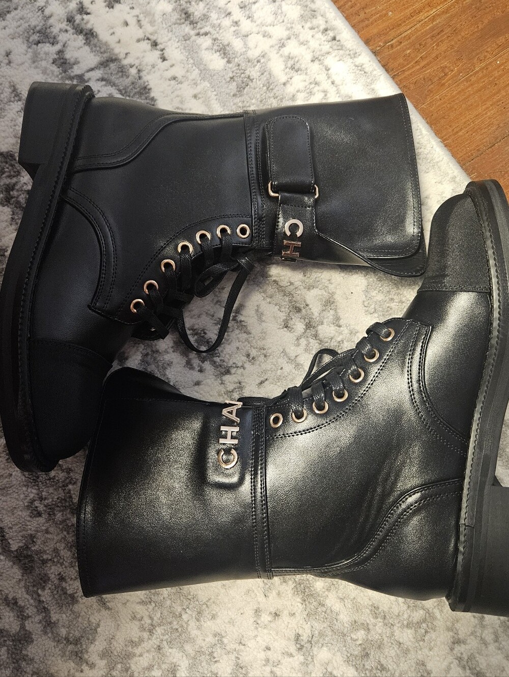 Lux Black Rubber-Soled Leather Boots NEW - Picture 2 of 7
